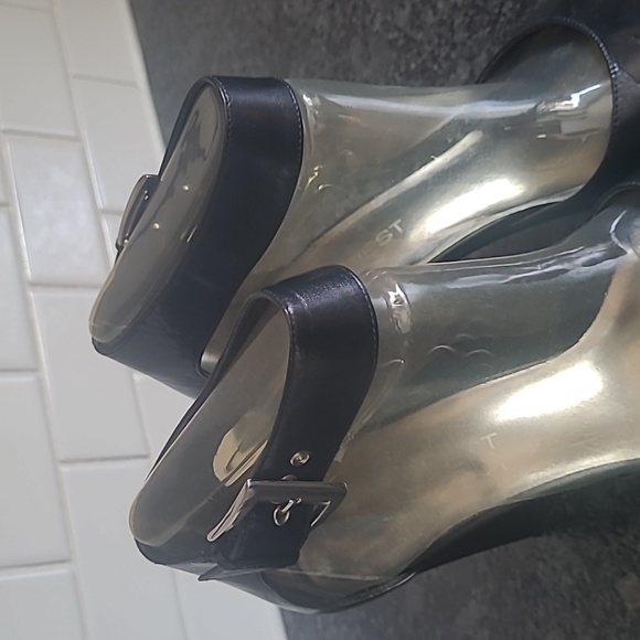 Nine West Leather Ankle Strap Square Toe Heels - Size 6 - Picture 14 of 15